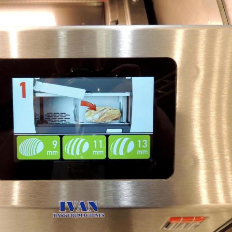Broodsnijmachine Jac VARIA SELF 5, ingezoomd op het opgelichte display
